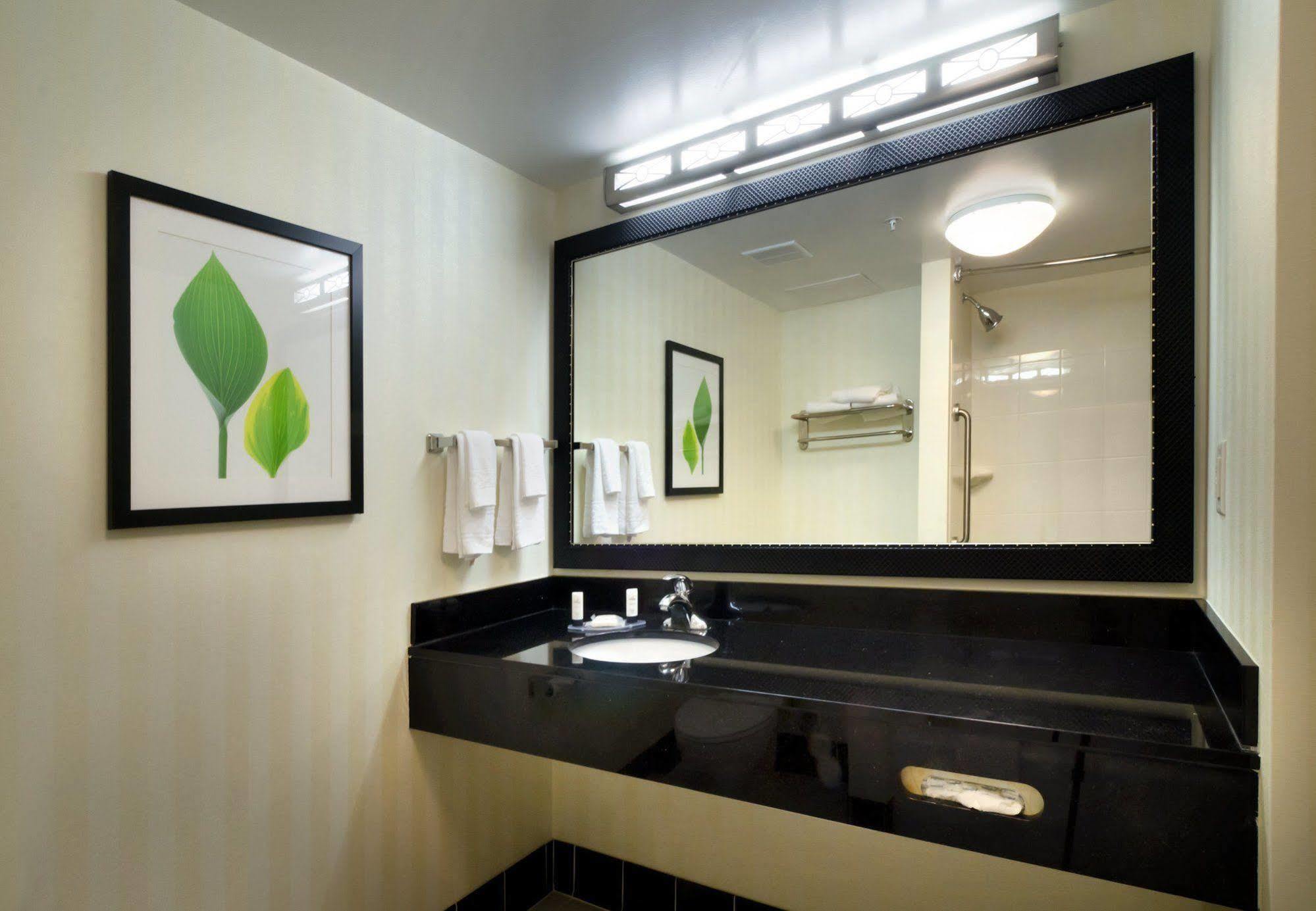 Fairfield Inn & Suites Wilmington Wrightsville Beach Ngoại thất bức ảnh
